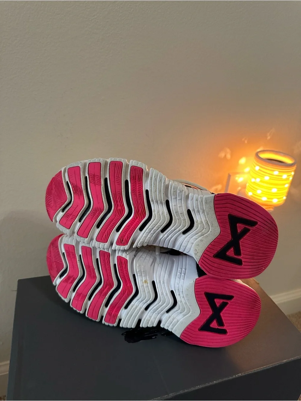 Nike Free Metcon 4, Women’s White Sneakers with Pink and Navy Tie-Dye Accents